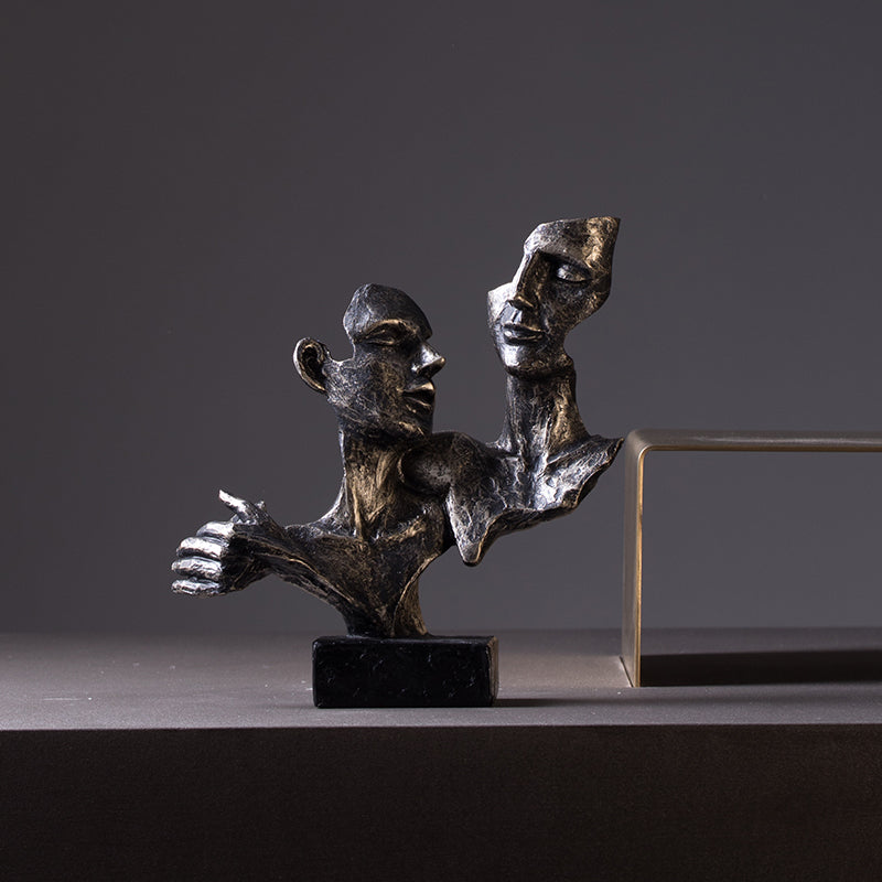 Orélia Maison™ — Nordelle Sculpted Figure