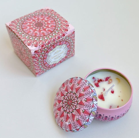 Orélia Maison™ — Bougie Parfumée aux Fleurs Séchées