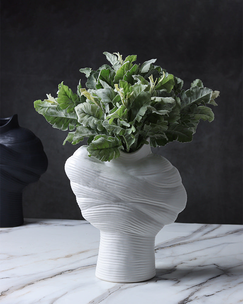 Orélia Maison™ — Éclat Sculptural Vase